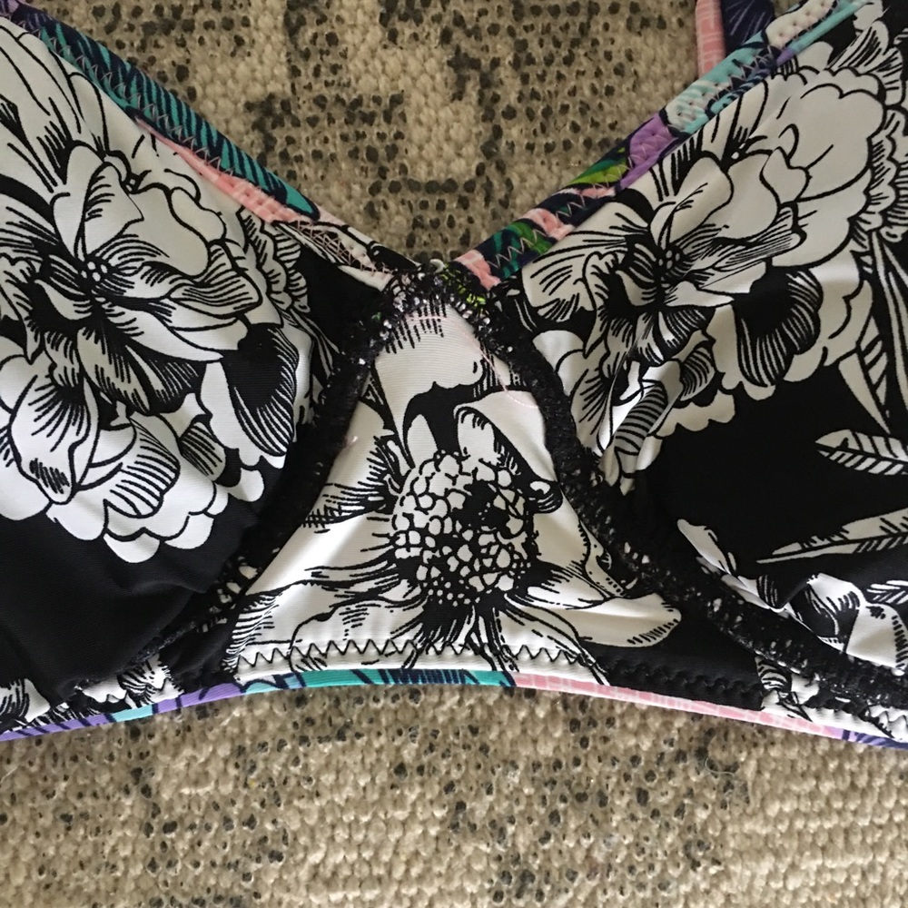 Vera Bradley Pink Floral Bikini Set - Picture 8 of 8
